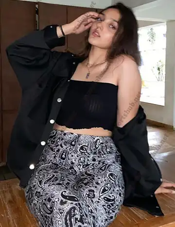 Mumbai Escorts Hot & Sexy Model Girl